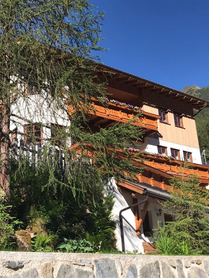 Haus Am Steinbockzentrum Apartment Sankt Leonhard im Pitztal Exterior foto